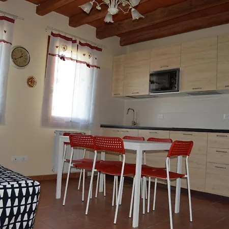 Casarossoveneziano Lägenhet Mestre